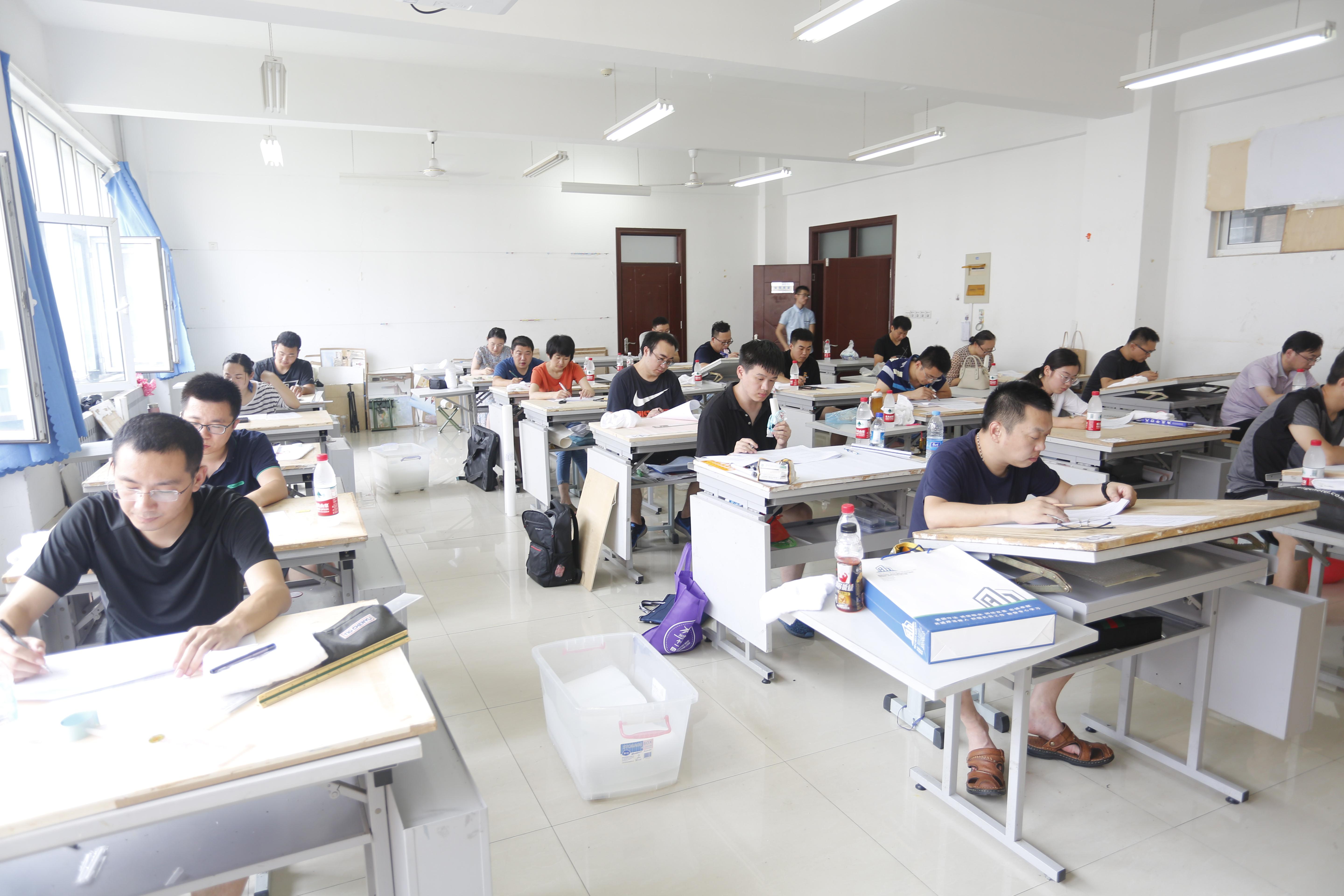 图片2.jpg 图片2.jpg