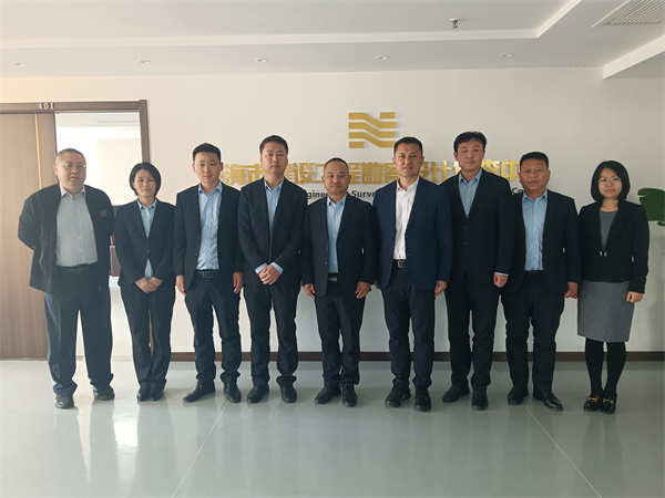 ef8119f8546ec91bb42d6c0d2be8761.jpg