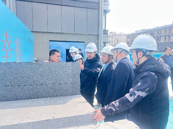 中心审查人员赴千乘润府项目观摩学习